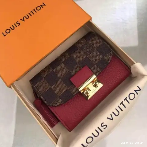 LV 19T1L0179 Bags 0413